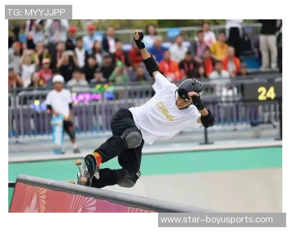 实时新闻科学滑板训练方法揭秘提升实力的有效技巧与策略